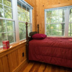 Blue Ribbon Trout Cabin - Bedroom